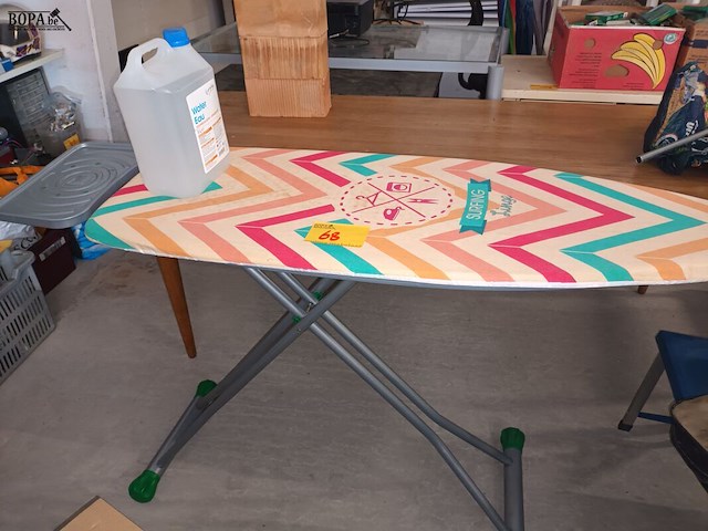 Lot 68 - strijkplank - afbeelding 1 van  3