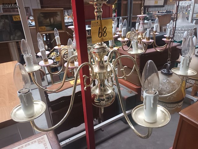 Lot 68 - vlaamse luster in koper - afbeelding 1 van  3