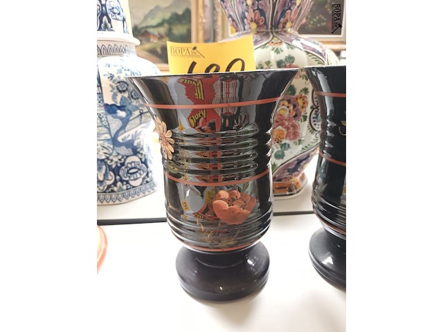Lot 680 - koppel vazen booms glas - afbeelding 2 van  3