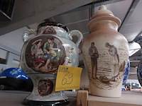 Lot 69 - antieke vazen waarvan 1 met stempel, 2 stuks - afbeelding 1 van  5