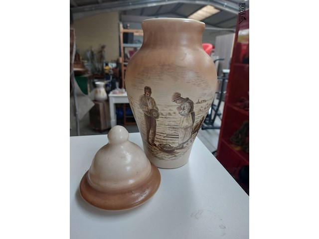 Lot 69 - antieke vazen waarvan 1 met stempel, 2 stuks - afbeelding 5 van  5