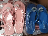 Lot 69 - badslippers - afbeelding 2 van  2