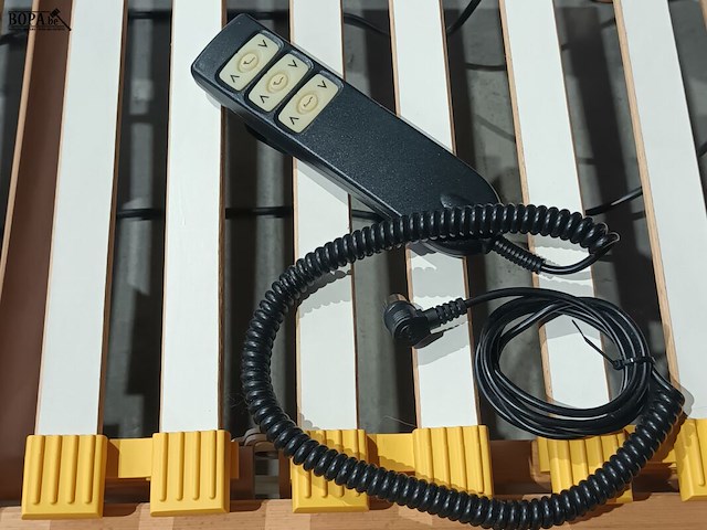 Lot 69 - bed met elektrische lattenbodem - afbeelding 3 van  4