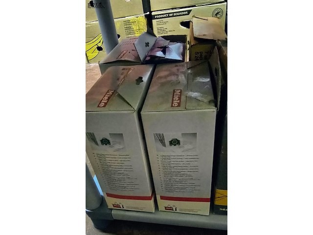 Lot 69 - divers types stofzuigerzakken ong 20 dozen - afbeelding 2 van  6