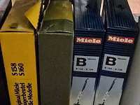 Lot 69 - divers types stofzuigerzakken ong 20 dozen - afbeelding 4 van  6