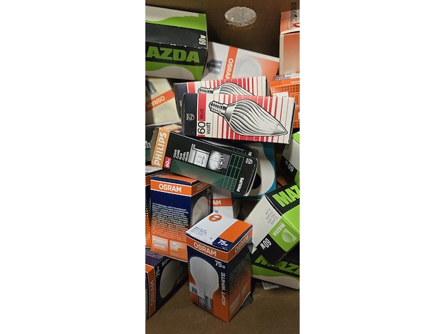 Lot 69 - doos diverse lampen - afbeelding 3 van  3