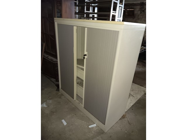 Lot 69 - dossierkast - afbeelding 1 van  2