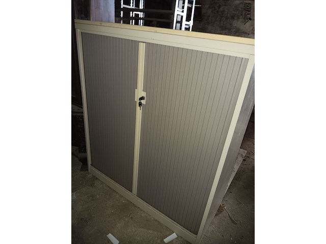 Lot 69 - dossierkast - afbeelding 2 van  2