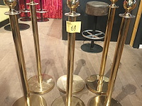 Lot 69 - goudkleurige afzetpaaltjes. 7 stuks - afbeelding 2 van  4