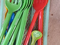 Lot 69 - groot lot retro keukengerief oa. collectorsitems - afbeelding 2 van  9