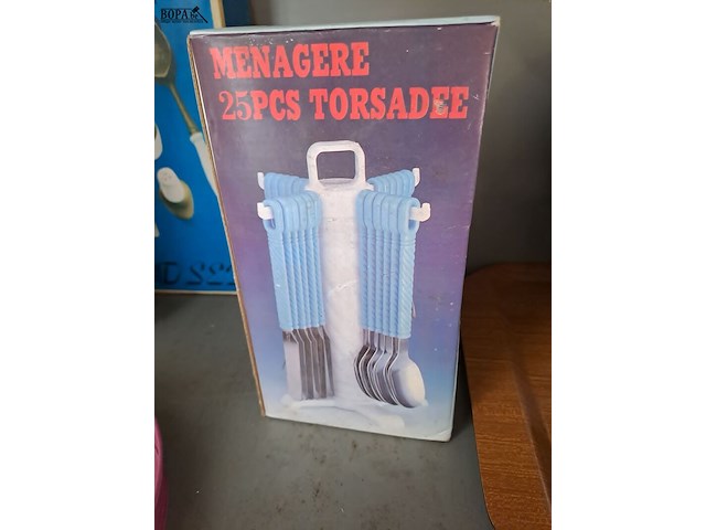 Lot 69 - groot lot retro keukengerief oa. collectorsitems - afbeelding 5 van  9