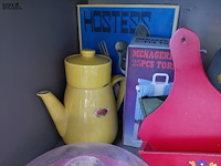Lot 69 - groot lot retro keukengerief oa. collectorsitems - afbeelding 6 van  9