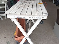Lot 69 - houten tuintafel - afbeelding 3 van  4