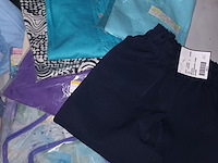 Lot 69 - kledij - afbeelding 5 van  5