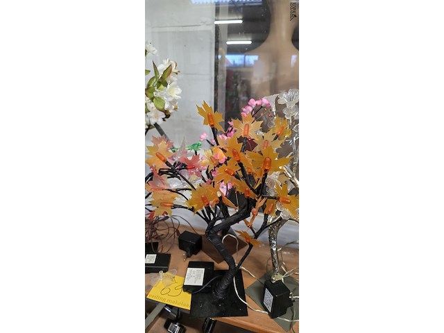 Lot 69 - lot decoratieve tafellampen 6 stuks - afbeelding 3 van  5