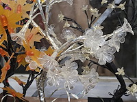 Lot 69 - lot decoratieve tafellampen 6 stuks - afbeelding 4 van  5