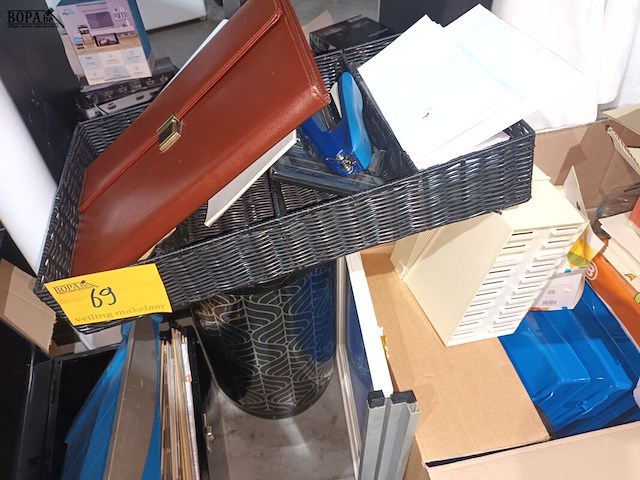Lot 69 - lot kantoormateriaal - afbeelding 4 van  8