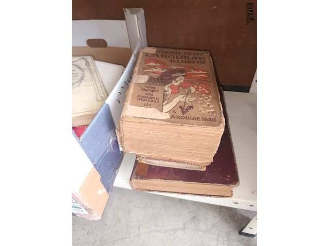 Lot 69 - lot oude boeken en tijdschriften - afbeelding 2 van  7