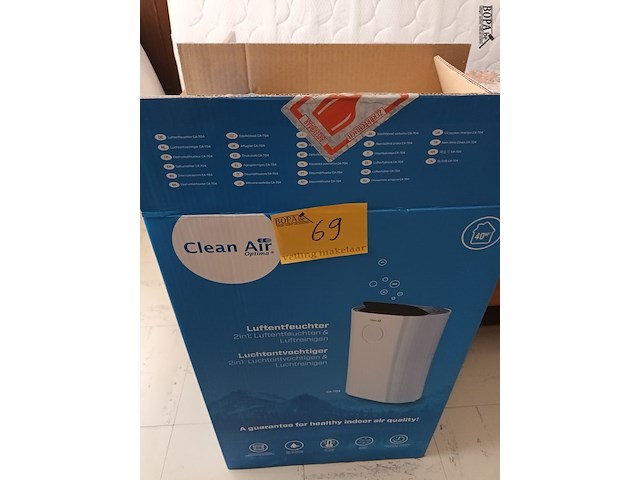Lot 69 - luchtontvochtiger clean air - afbeelding 1 van  4