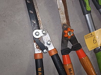 Lot 69 - manuele tuinscharen. 3 stuks - afbeelding 2 van  3