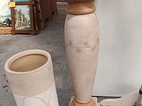 Lot 69 - paraplubak, zuil en bloempot - afbeelding 3 van  4