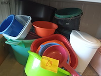 Lot 69 - plastiek huisraad. 20 stuks - afbeelding 1 van  4