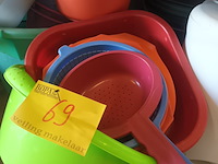 Lot 69 - plastiek huisraad. 20 stuks - afbeelding 3 van  4