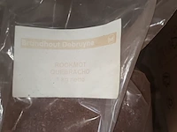 Lot 69 - rookmot quebracho 1 kg. 14 stuks - afbeelding 2 van  3
