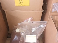 Lot 69 - rookmot quebracho 1 kg. 14 stuks - afbeelding 3 van  3