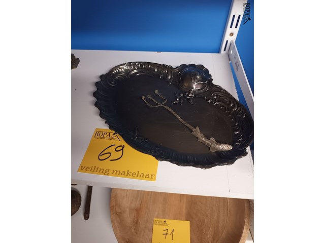 Lot 69 - schaal wiskemann - afbeelding 1 van  5