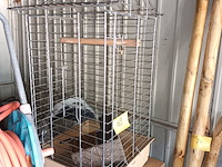 Lot 69 - stevige vogelkooi - afbeelding 2 van  2
