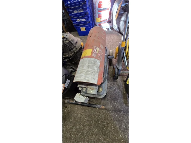 Lot 69 - verwarminstoestel op petrol, merk sial - afbeelding 1 van  6