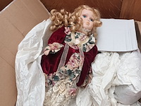 Lot 69 - verzameling poppen - afbeelding 3 van  6