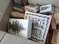 Lot 69 - verzameling vintage rookaccessoires: oude luciferdoosjes, si - afbeelding 3 van  4