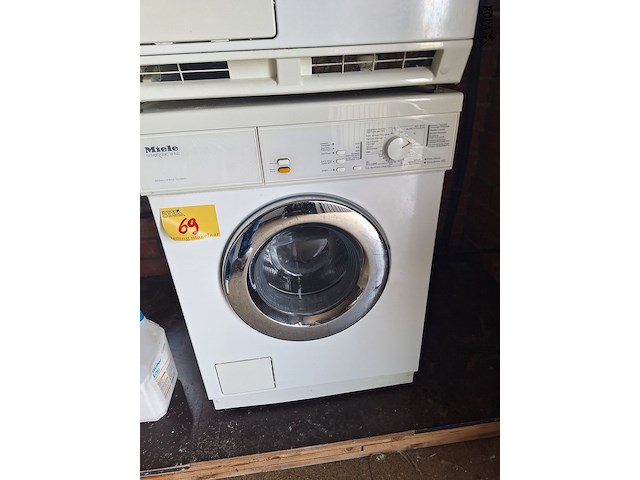 Lot 69 - wasmachine miele - afbeelding 3 van  4