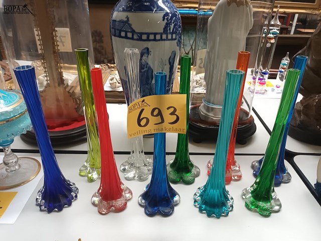 Lot 693 - glazen siervazen. 10 stuks - afbeelding 1 van  3