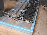 Lot 693 - onderdelen voor sofa’s - afbeelding 2 van  4