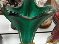 Lot 696 - vaas murano groen - afbeelding 2 van  3