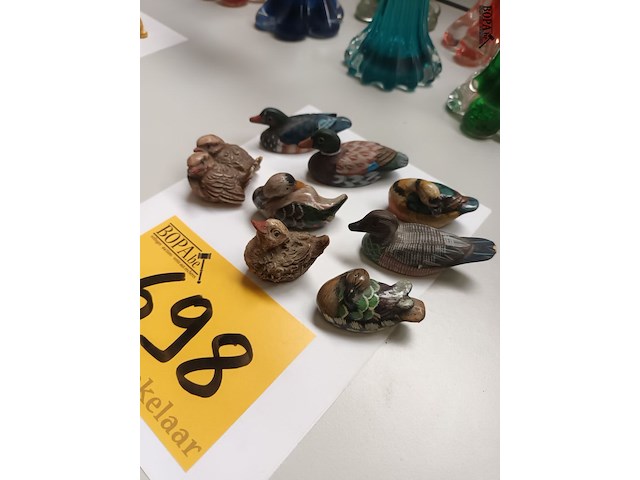 Lot 698 - miniatuur eendjes. 8 stuks - afbeelding 2 van  3