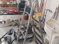 Lot 7 - aluminium trapladder