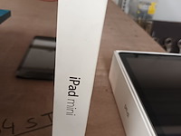 Lot 7 - apple ipad mini - afbeelding 2 van  4