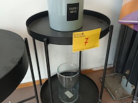 Lot 7 - bijzettafels en decoratie. 6 stuks - afbeelding 3 van  3