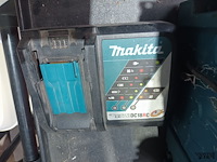 Lot 7 - boormachine en haakse slijper makita - afbeelding 2 van  6