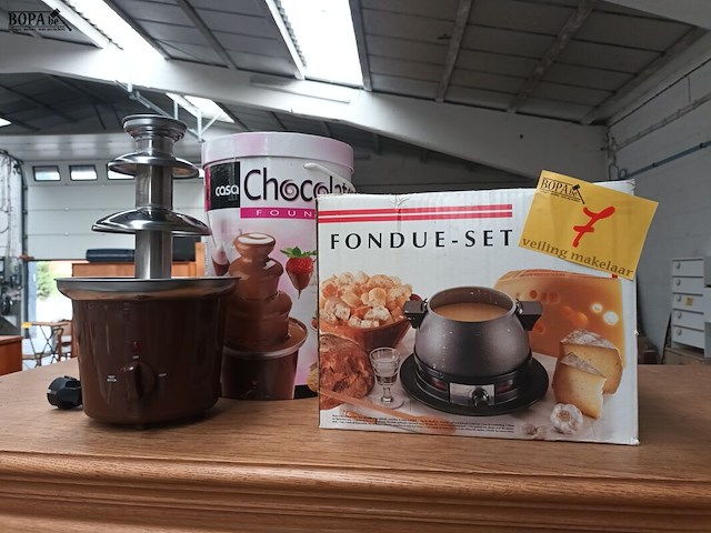 Lot 7 - chocoladefontein en fondueset - afbeelding 1 van  5