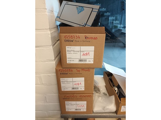 Lot 7 - diverse elektro onderdelen - afbeelding 2 van  6