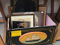 Lot 7 - diverse kaders in kist ong 7 stuks