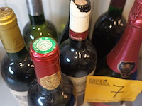 Lot 7 - flessen wijn. 7 stuks - afbeelding 2 van  5