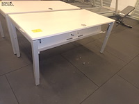 Lot 7 - in hoogte verstelbare tafel