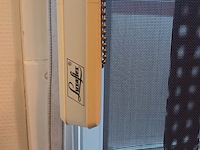 Lot 7 - lamellen gordijn luxaflex. 2 stuks - afbeelding 3 van  4