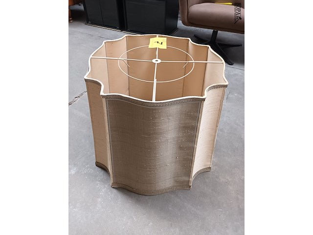 Lot 7 - lampenkap - afbeelding 2 van  3